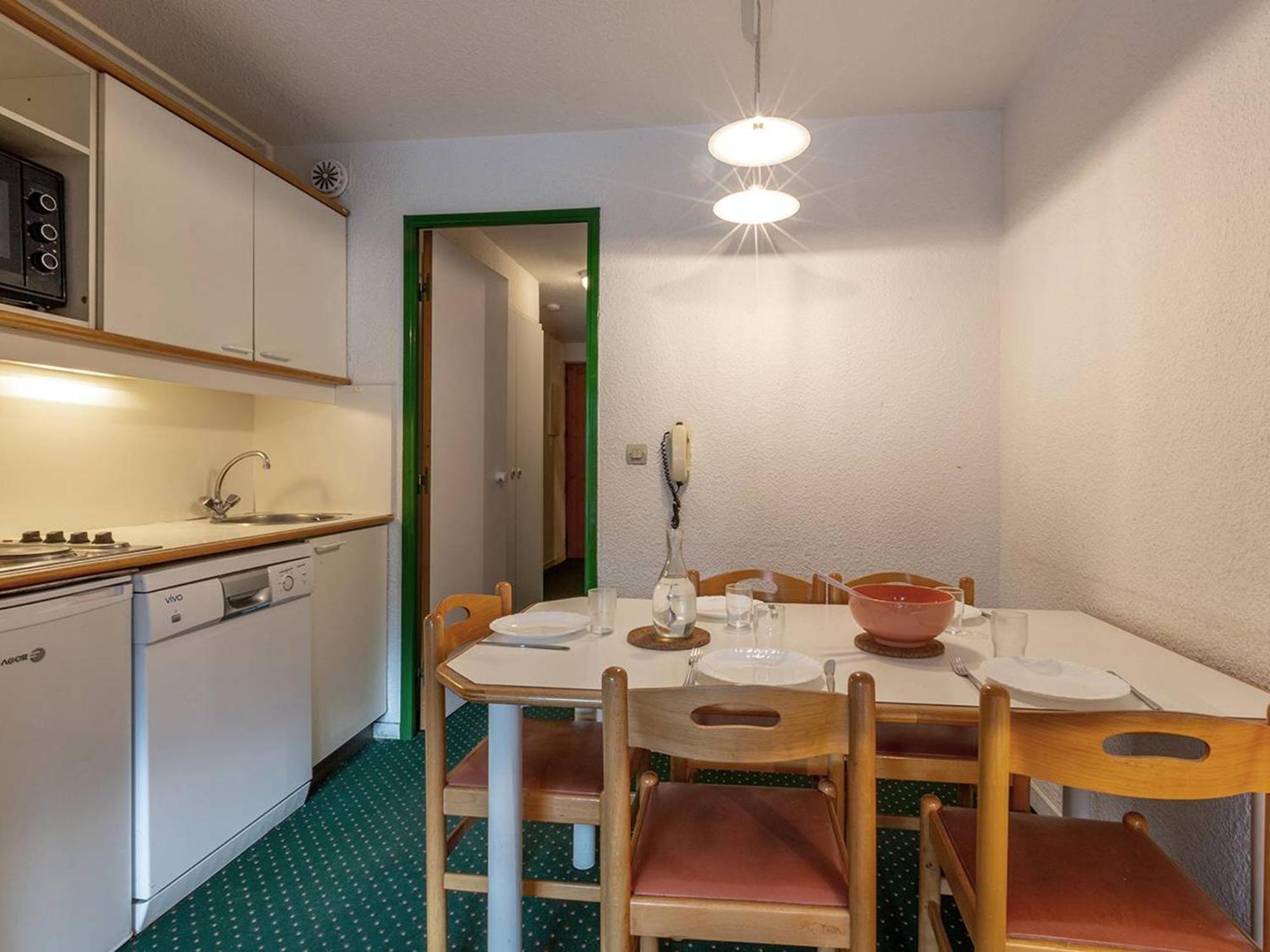 Appartement Confortable A Meribel, 6 Couchages, Balcon Expose Sud - Fr-1-355-57 Exterior photo